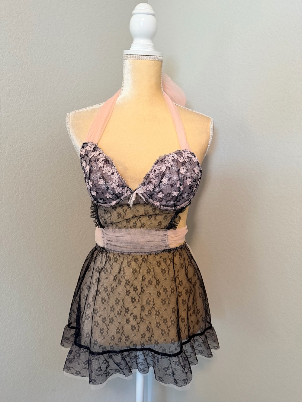 Victoria’s Secret 2014 Apron Babydoll Lace Halter Slip Dress 36C